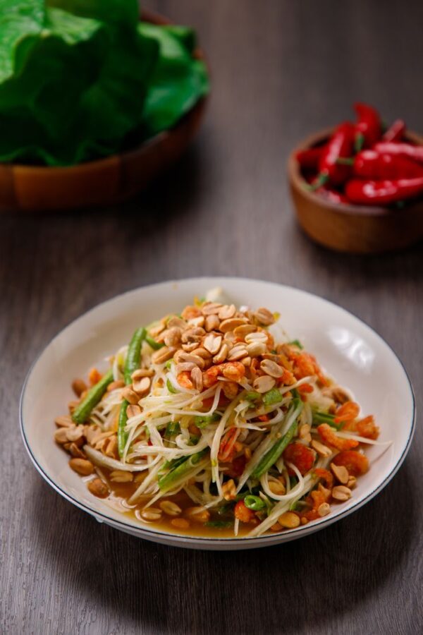 Som Tam/ Raw papaya Salad